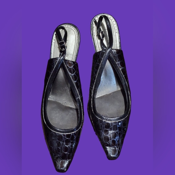 Liz Claiborne Women's Grape Alligator Feel High Heels Shoes - Picture 3 of 5